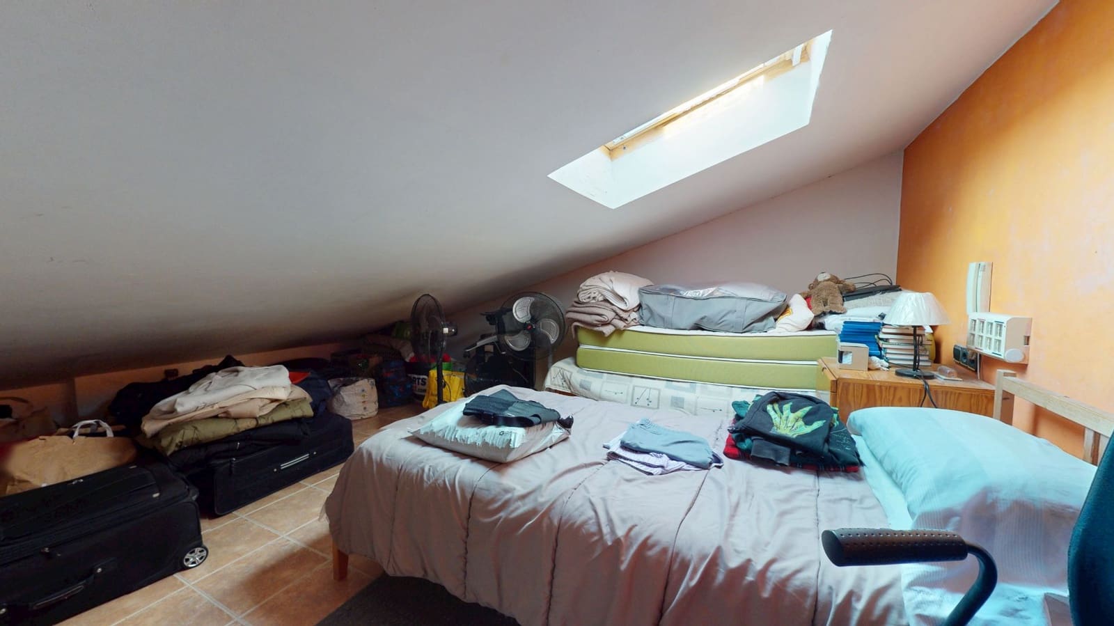 3 makuuhuone Omakotitalo myytävänä paikassa San Juan de Alicante / Sant Joan d'Alacant mukana uima-altaan 
autotalli - 272 000 € (Ref: 9429578)