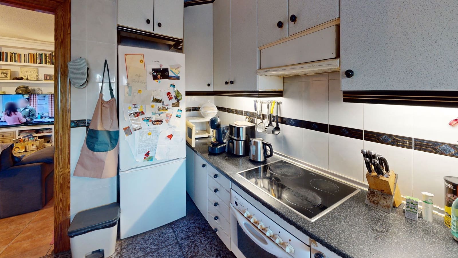 3 makuuhuone Omakotitalo myytävänä paikassa San Juan de Alicante / Sant Joan d'Alacant mukana uima-altaan 
autotalli - 272 000 € (Ref: 9429578)