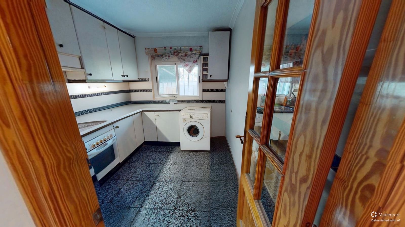 3 makuuhuone Omakotitalo myytävänä paikassa San Juan de Alicante / Sant Joan d'Alacant mukana uima-altaan 
autotalli - 272 000 € (Ref: 9429578)