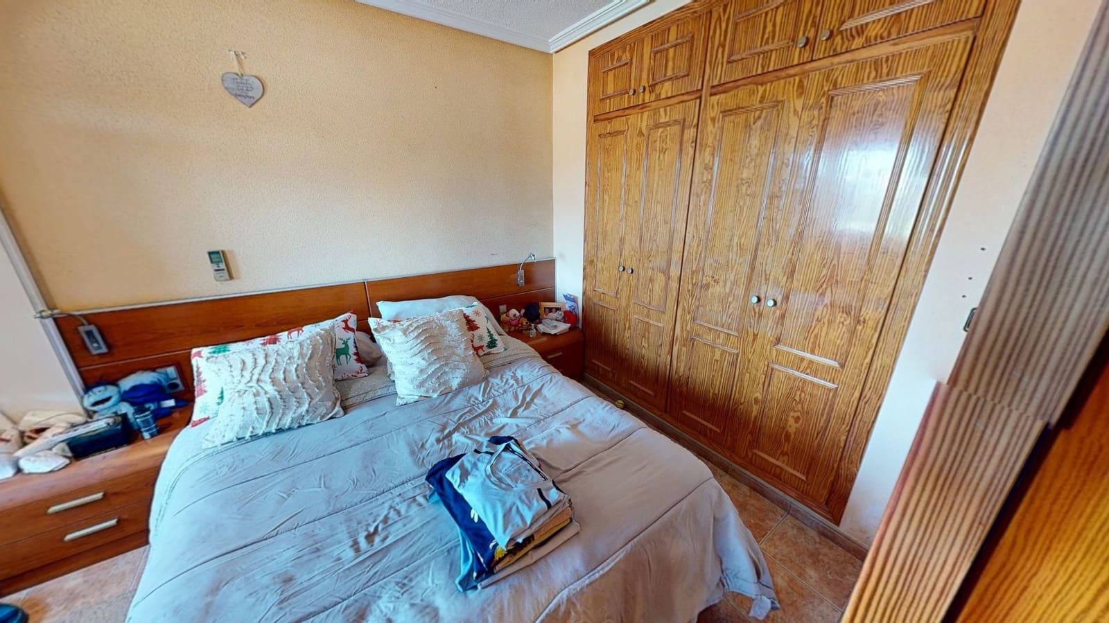 3 makuuhuone Omakotitalo myytävänä paikassa San Juan de Alicante / Sant Joan d'Alacant mukana uima-altaan 
autotalli - 272 000 € (Ref: 9429578)