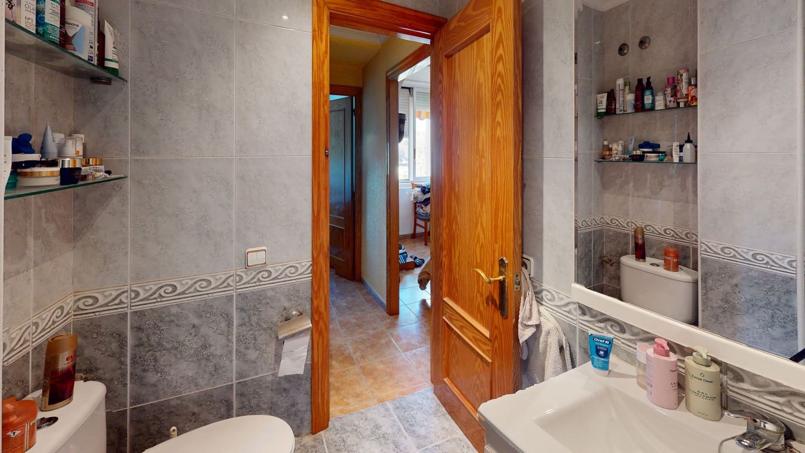 3 makuuhuone Omakotitalo myytävänä paikassa San Juan de Alicante / Sant Joan d'Alacant mukana uima-altaan 
autotalli - 272 000 € (Ref: 9429578)