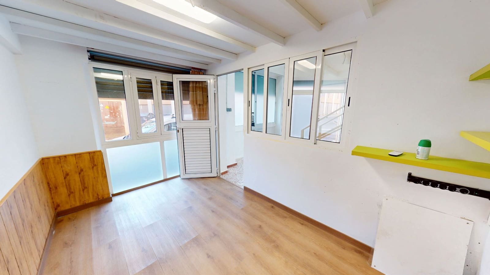 Comercial para venda em El Campello - 120 000 € (Ref: 9473230)