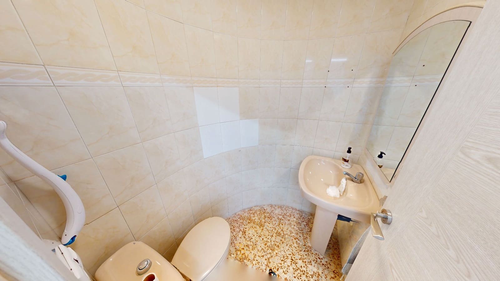 Comercial para venda em El Campello - 120 000 € (Ref: 9473230)