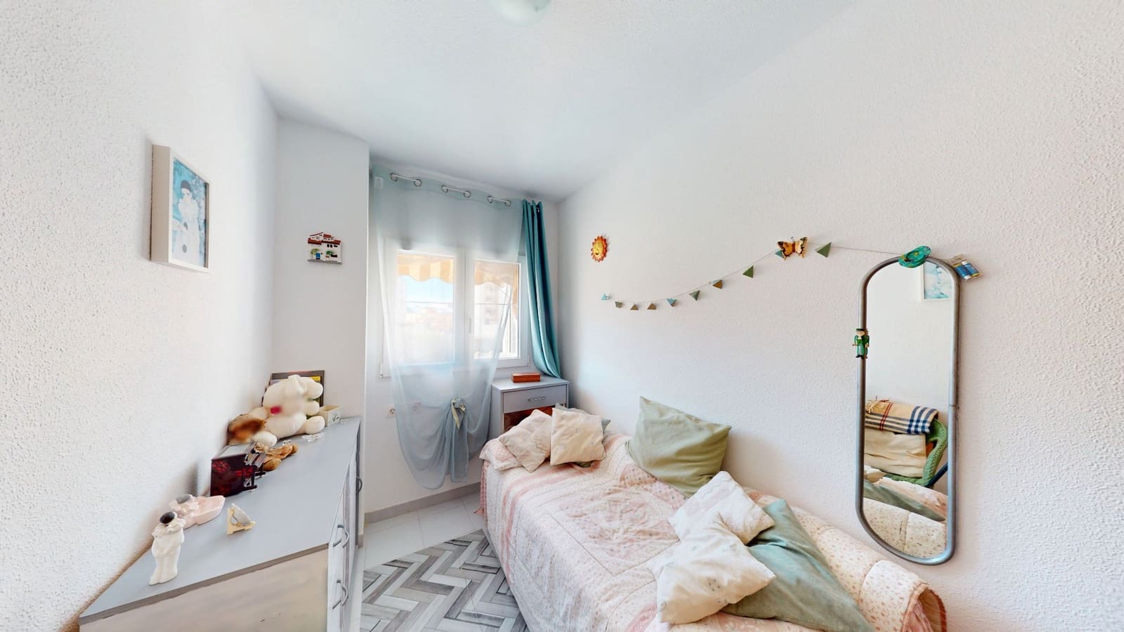 3 bedroom Flat for sale in El Campello with pool - € 210,000 (Ref: 9475668)