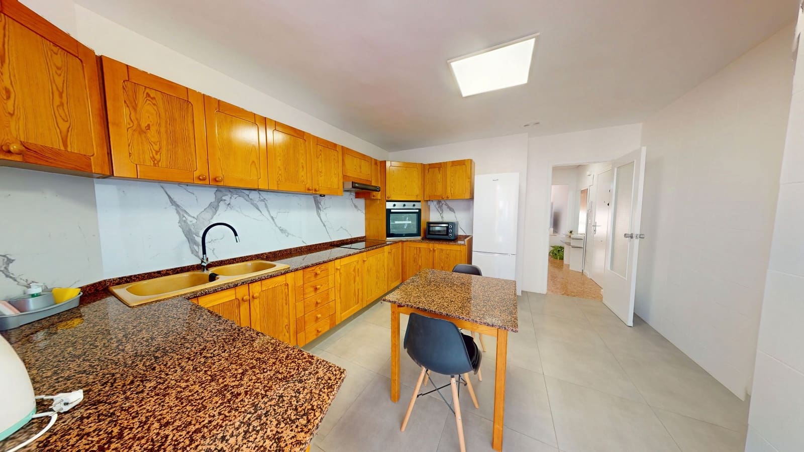 Piso de 4 habitaciones en Jijona / Xixona en venta - 150.000 € (Ref: 9475734)