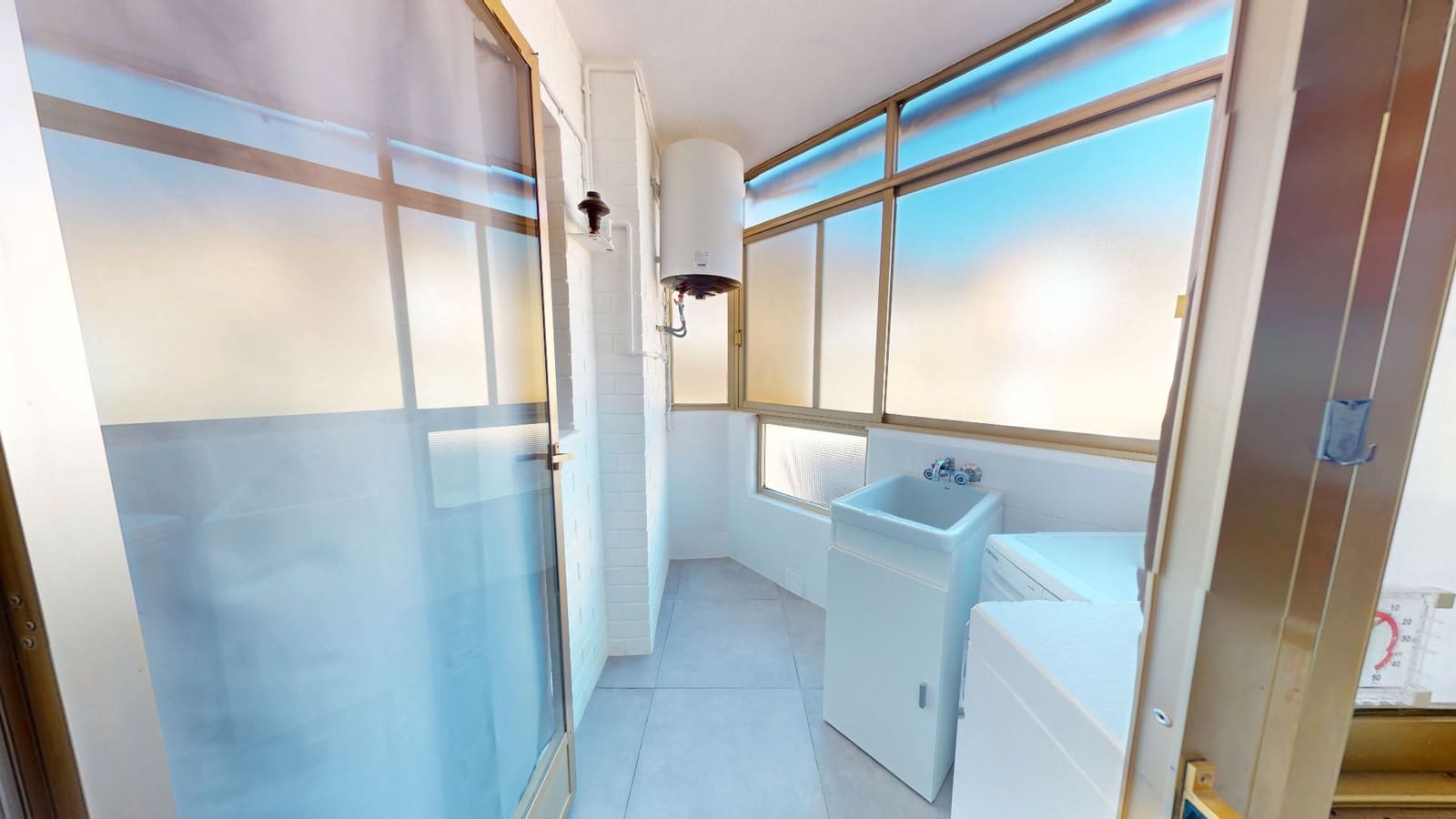 Piso de 4 habitaciones en Jijona / Xixona en venta - 150.000 € (Ref: 9475734)