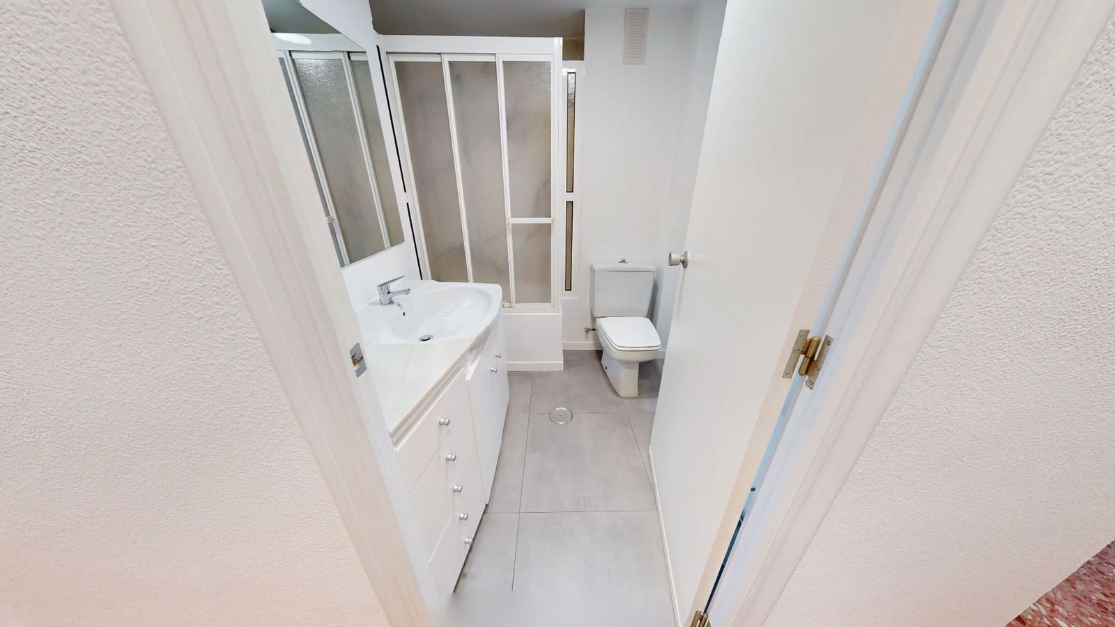 Piso de 4 habitaciones en Jijona / Xixona en venta - 150.000 € (Ref: 9475734)