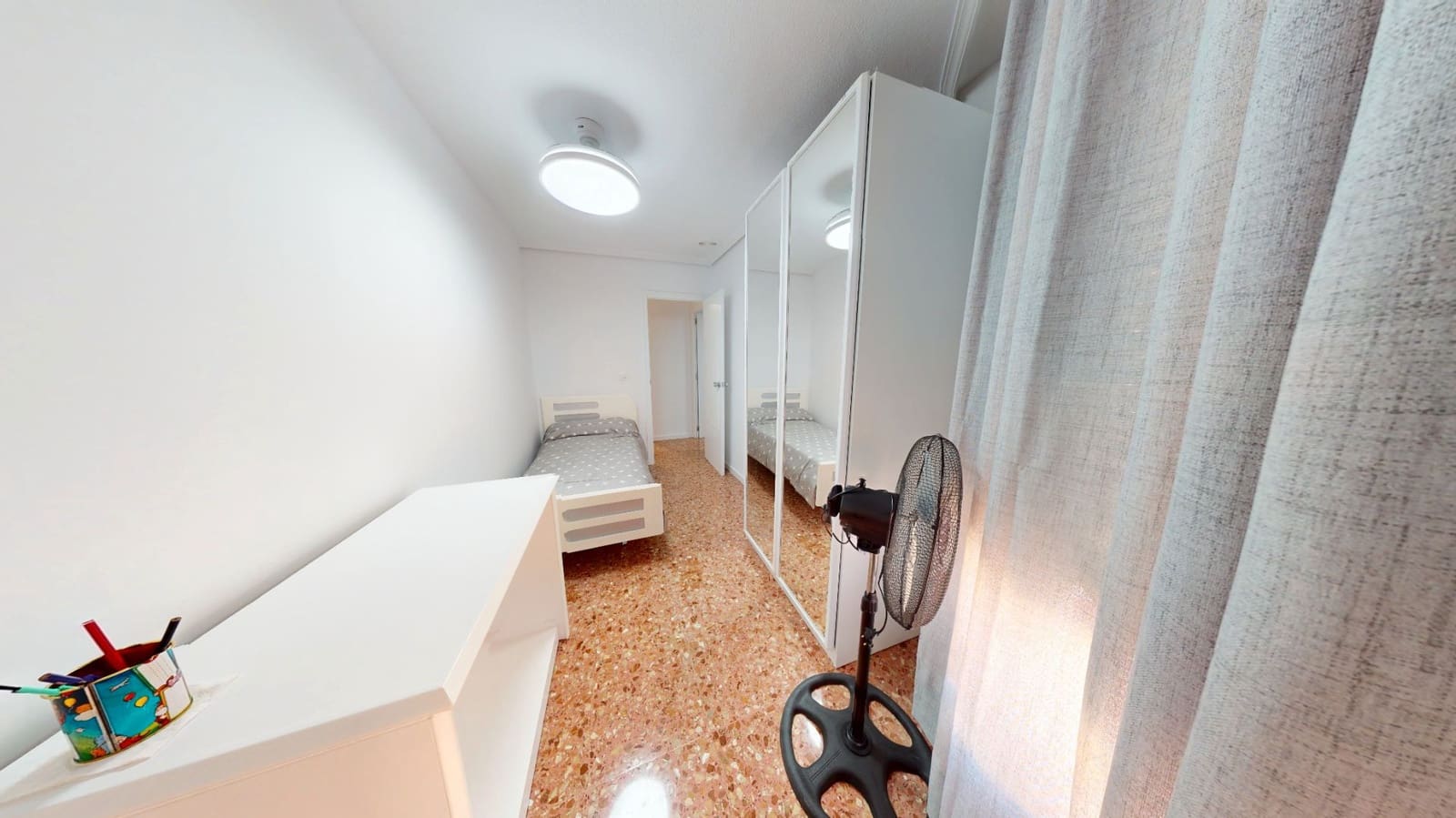 Piso de 4 habitaciones en Jijona / Xixona en venta - 150.000 € (Ref: 9475734)