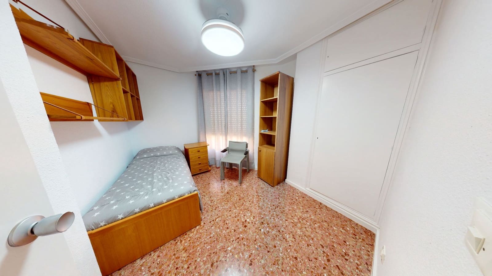Piso de 4 habitaciones en Jijona / Xixona en venta - 150.000 € (Ref: 9475734)