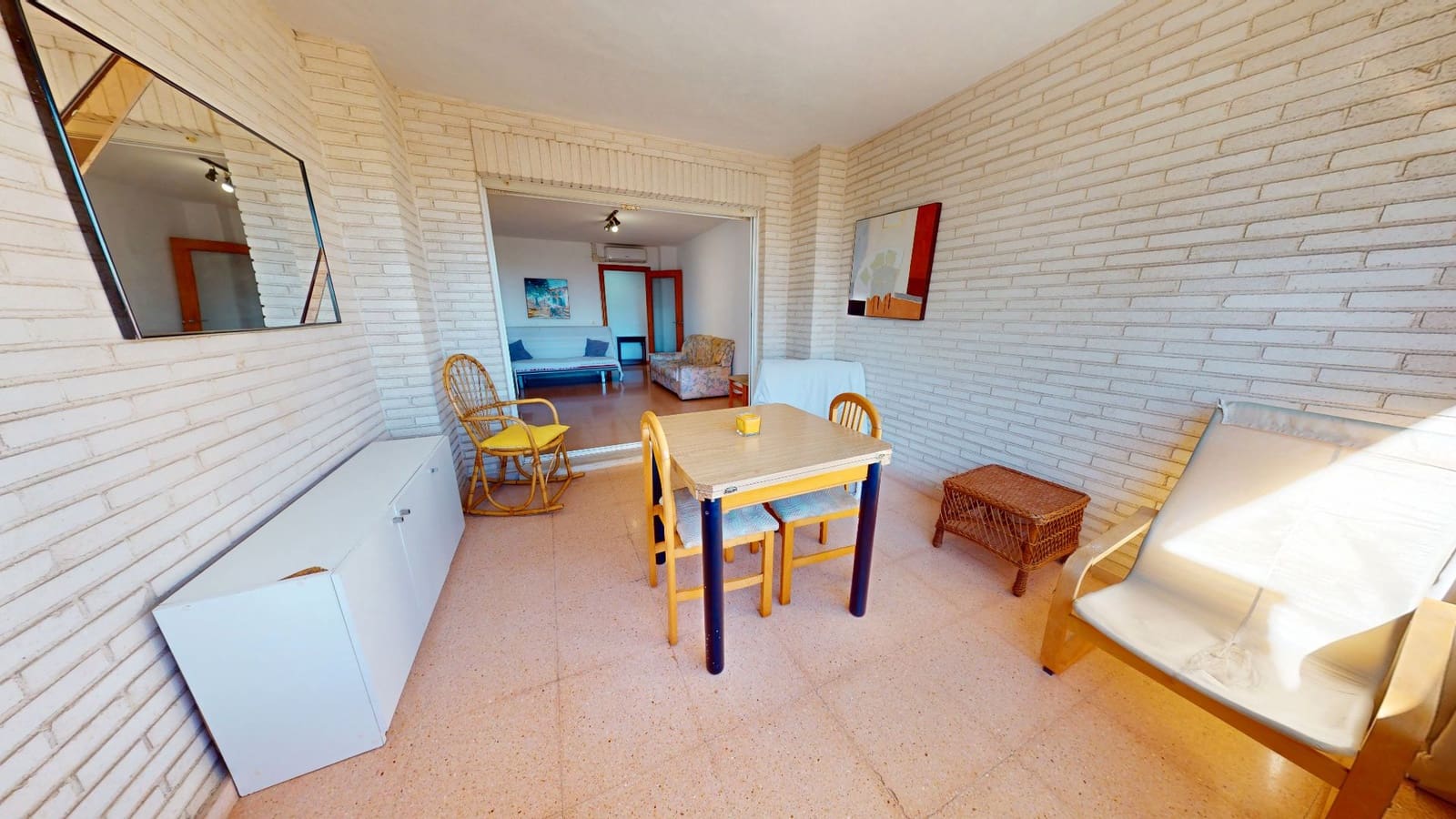 2 soverom Leilighet til salgs i Alicante by med svømmebasseng garasje - € 339 000 (Ref: 9537104)