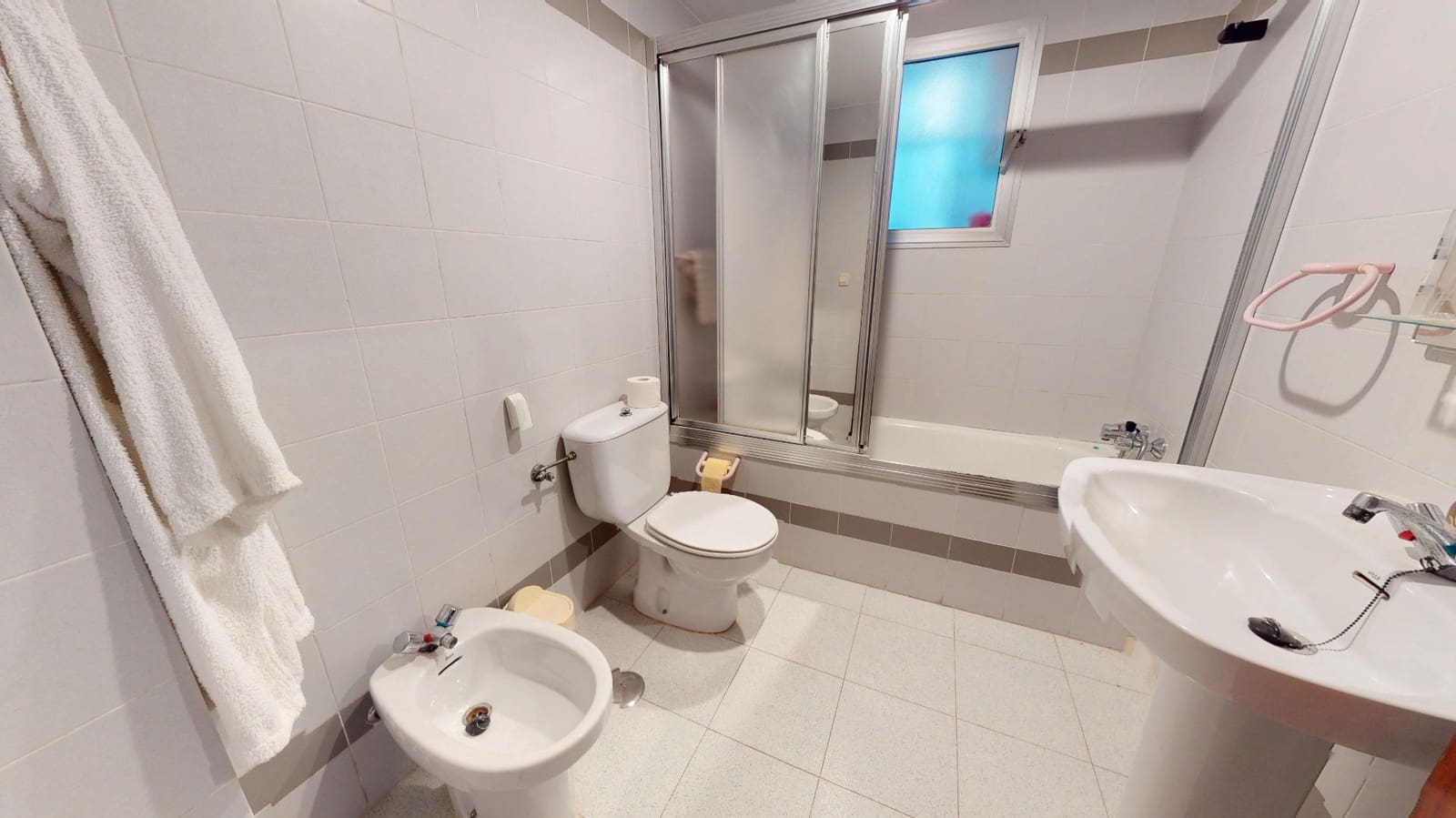 3 bedroom Flat for sale in San Juan de Alicante / Sant Joan d'Alacant - € 260,000 (Ref: 9573681)