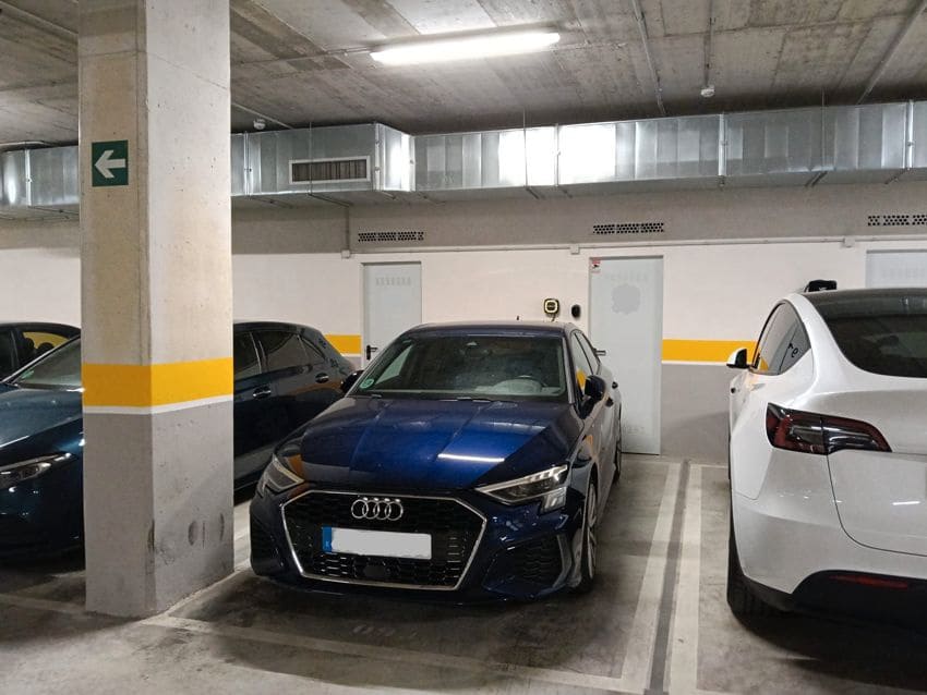 2 bedroom Flat for sale in Alicante / Alacant city with pool garage - € 449,000 (Ref: 9640772)