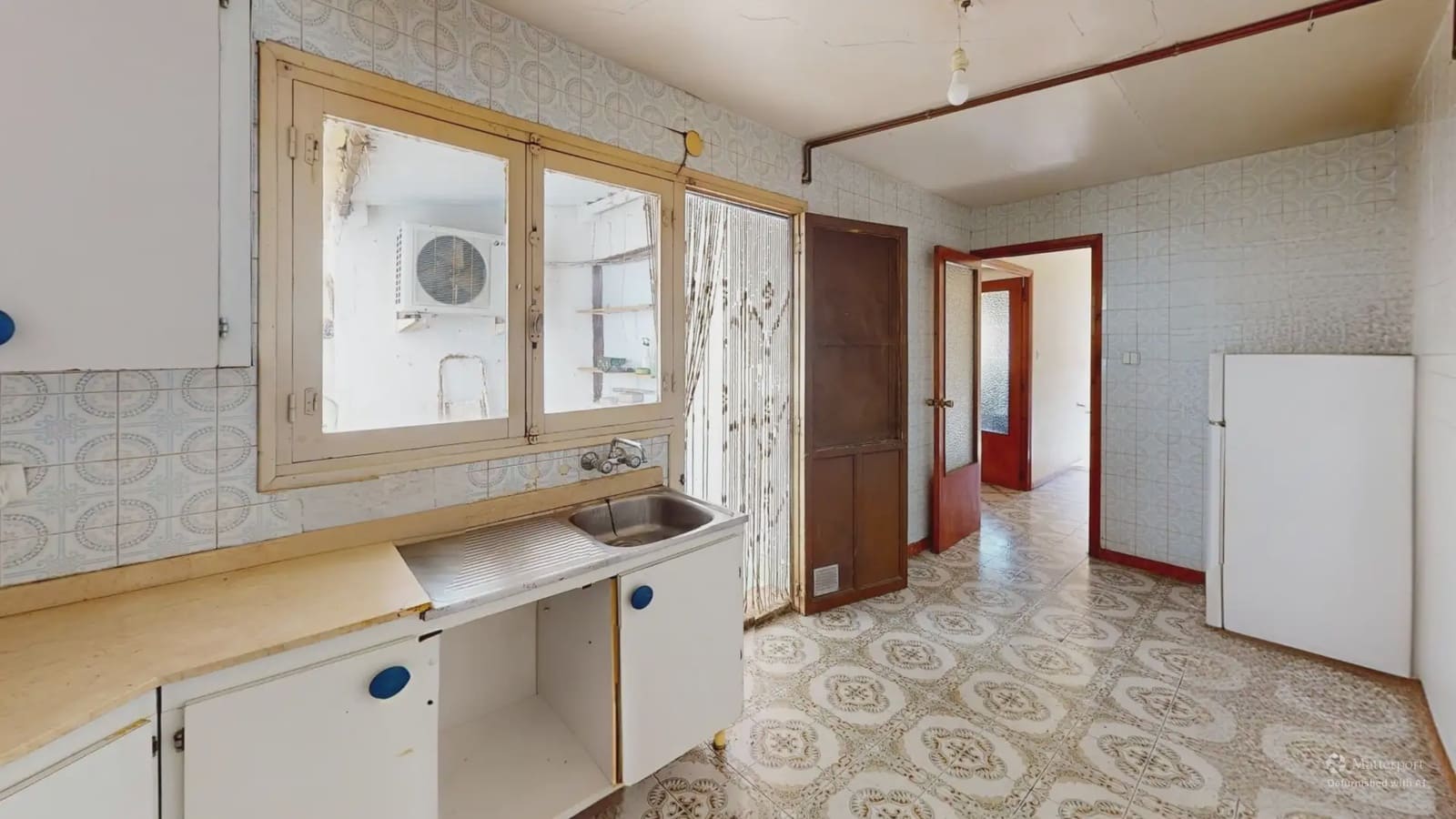 3 slaapkamer Villa te koop in El Campello - € 170.000 (Ref: 9733794)