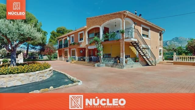 11 sovrum Villa till salu i Busot med pool garage - 527 500 € (Ref: 9787826)