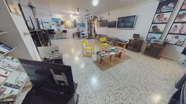 Comercial para venda em El Campello - 159 000 € (Ref: 9789669)