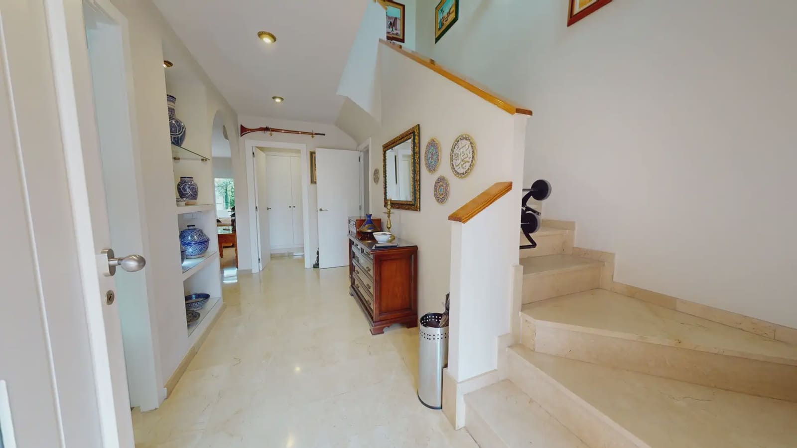 3 Zimmer Haus zu verkaufen in Alicante / Alacant Stadt mit Pool Garage - 619.000 € (Ref: 9815251)