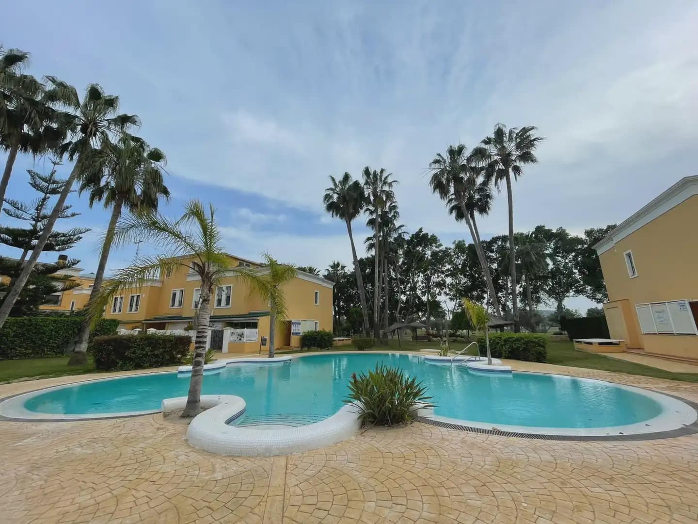 3 Zimmer Haus zu verkaufen in Alicante / Alacant Stadt mit Pool Garage - 619.000 € (Ref: 9815251)