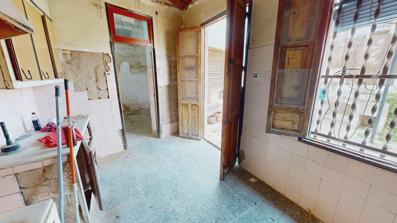 5 soverom Bungalow til salgs i El Campello - € 280 000 (Ref: 9823264)