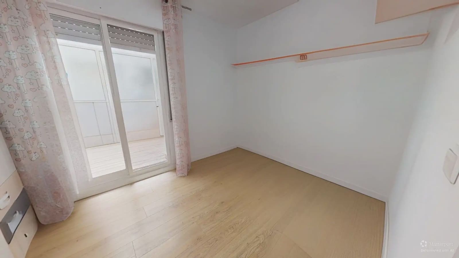 Piso de 3 habitaciones en Muchamiel / Mutxamel en venta - 200.000 € (Ref: 9824235)