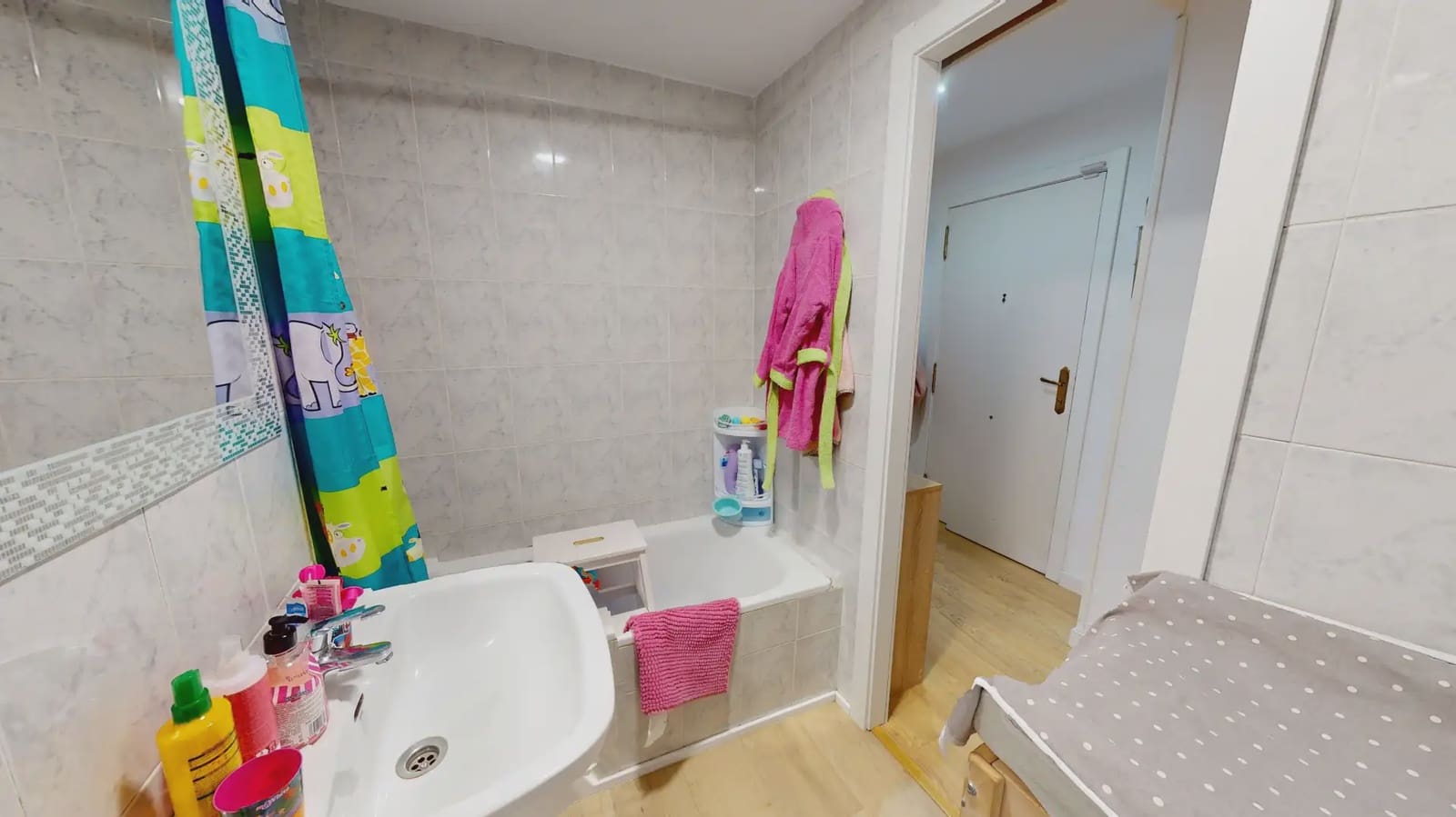Piso de 3 habitaciones en Muchamiel / Mutxamel en venta - 200.000 € (Ref: 9824235)