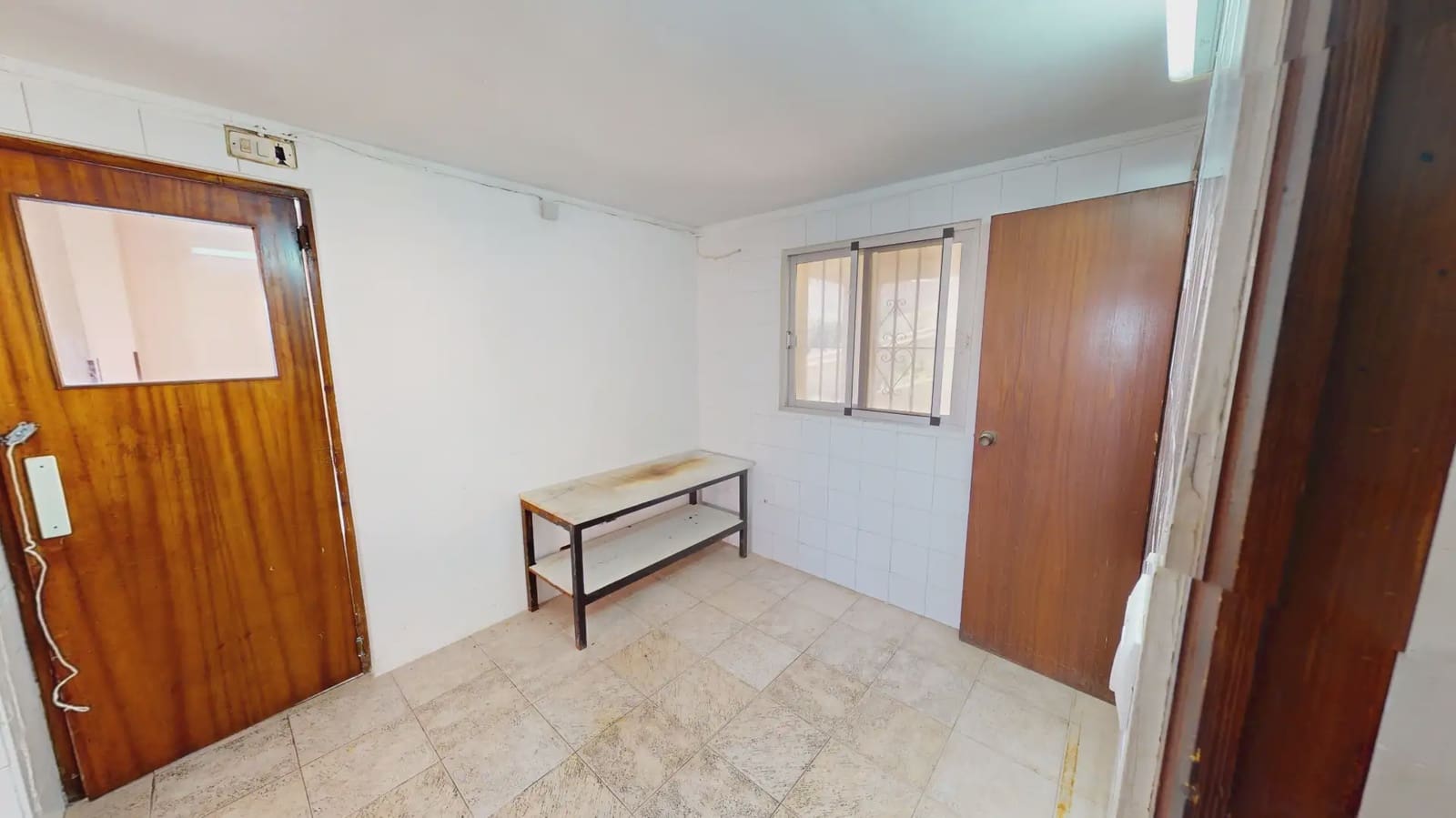 Local Comercial en Busot en venta - 160.000 € (Ref: 9832059)