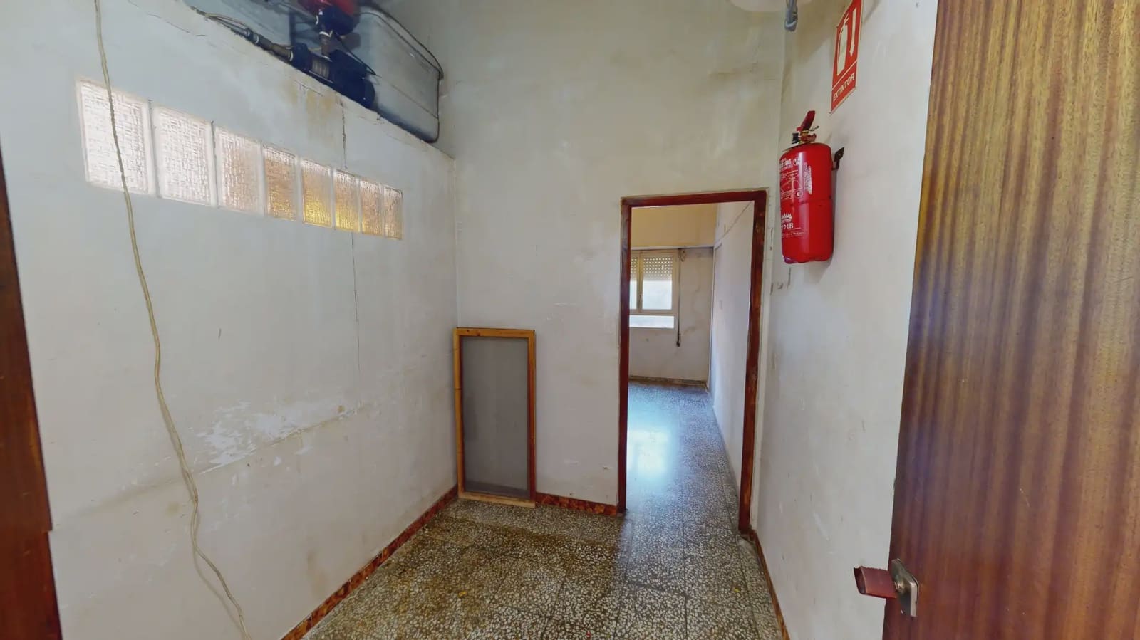 Local Comercial en Busot en venta - 160.000 € (Ref: 9832059)