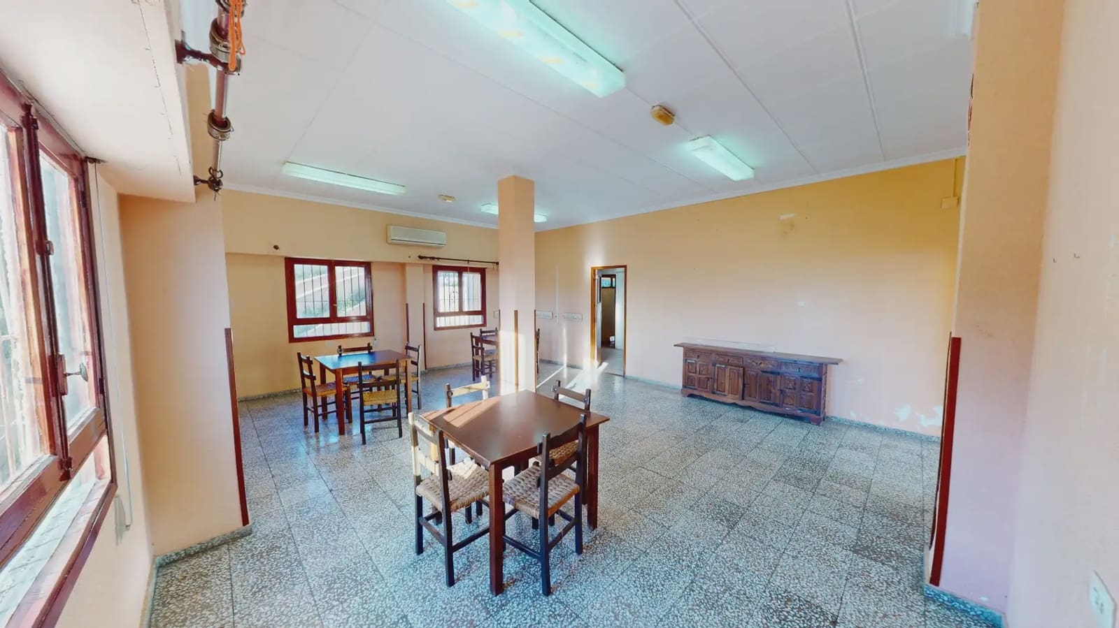 Local Comercial en Busot en venta - 160.000 € (Ref: 9832059)