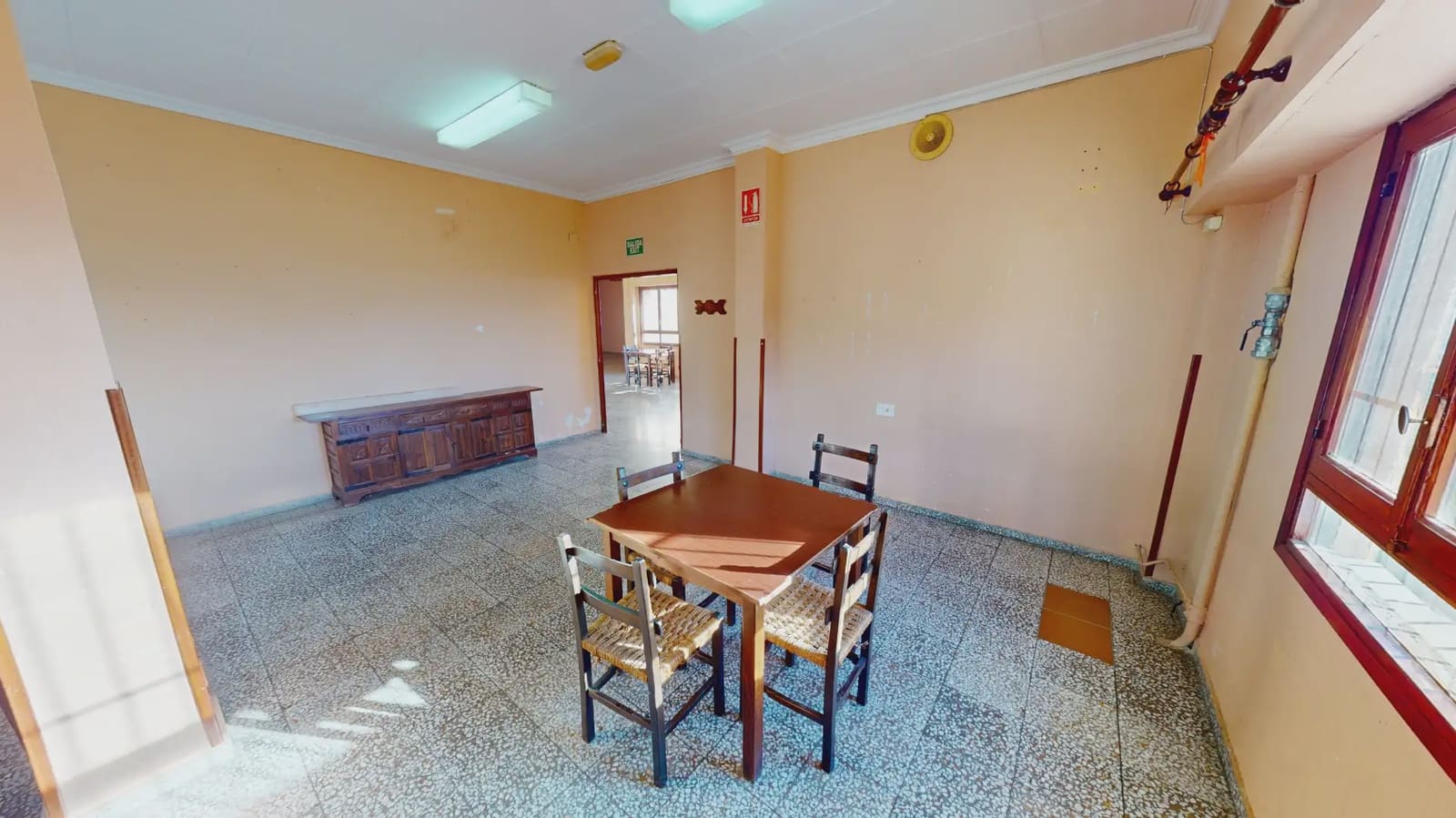 Local Comercial en Busot en venta - 160.000 € (Ref: 9832059)
