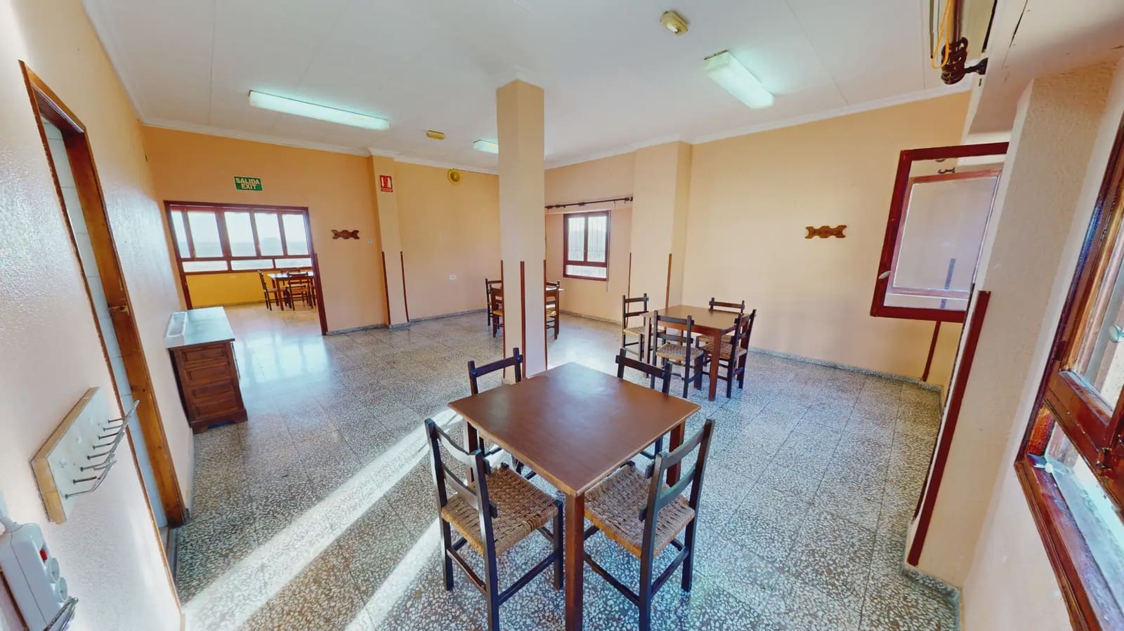 Local Comercial en Busot en venta - 160.000 € (Ref: 9832059)