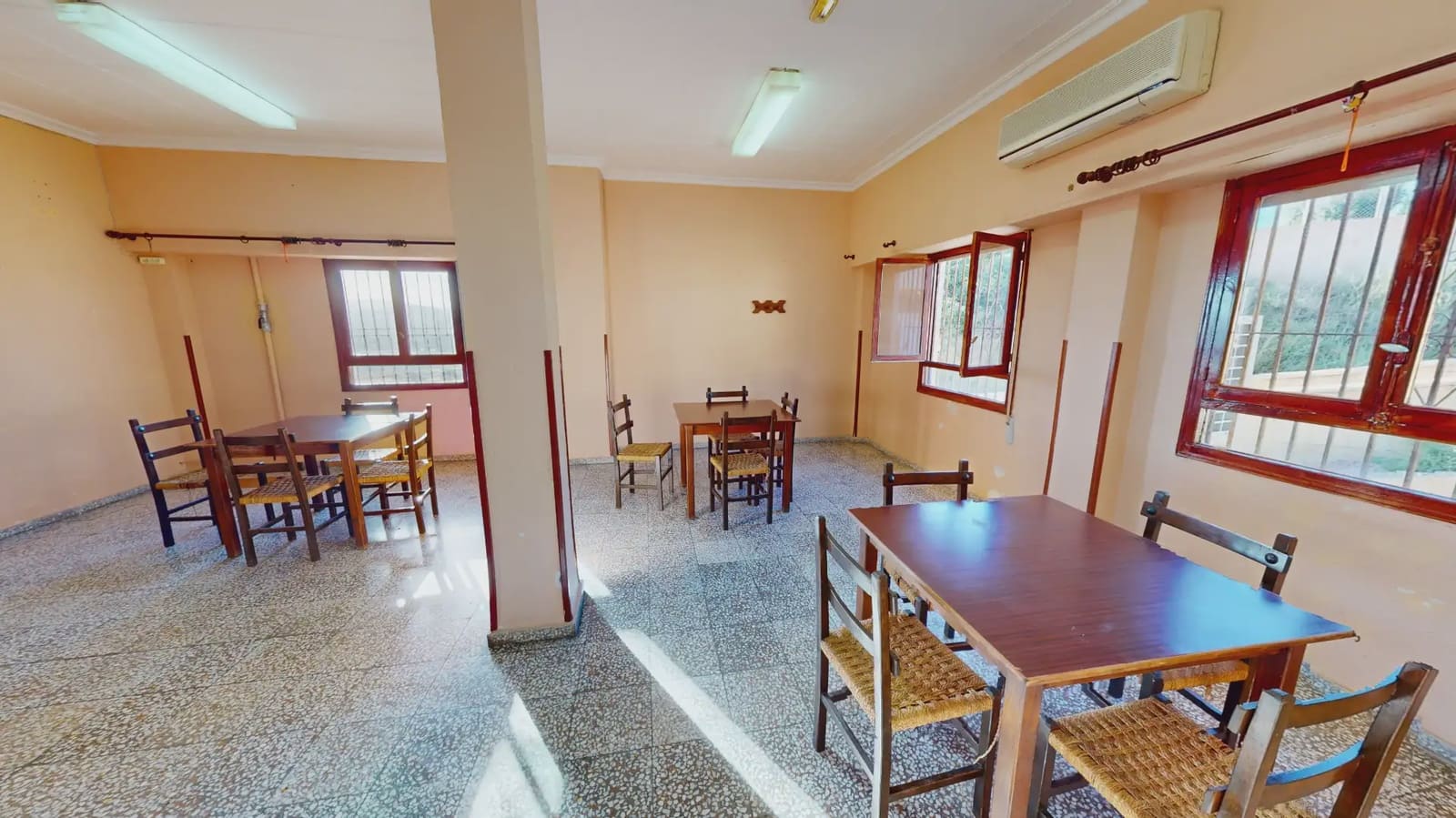 Local Comercial en Busot en venta - 160.000 € (Ref: 9832059)