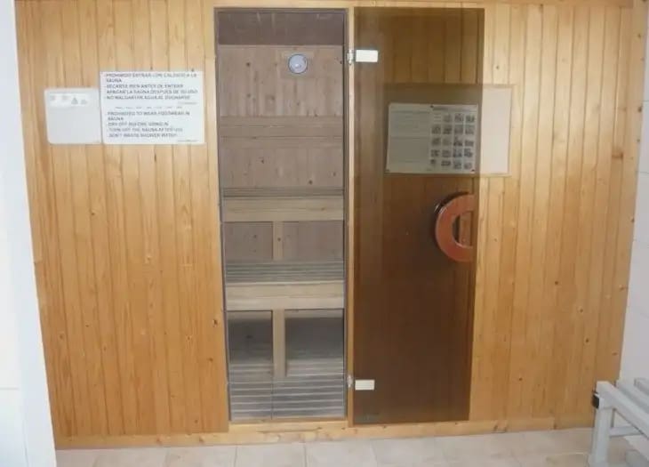 2 bedroom Flat for sale in El Campello with pool garage - € 220,000 (Ref: 9841893)