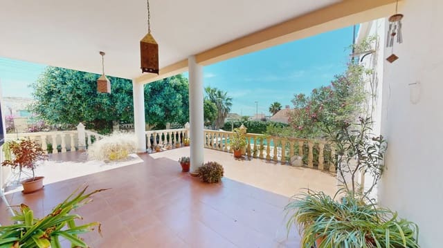 4 sypialnia Willa na sprzedaż w Muchamiel / Mutxamel z basenem garażem - 348 000 € (Ref: 9855950)