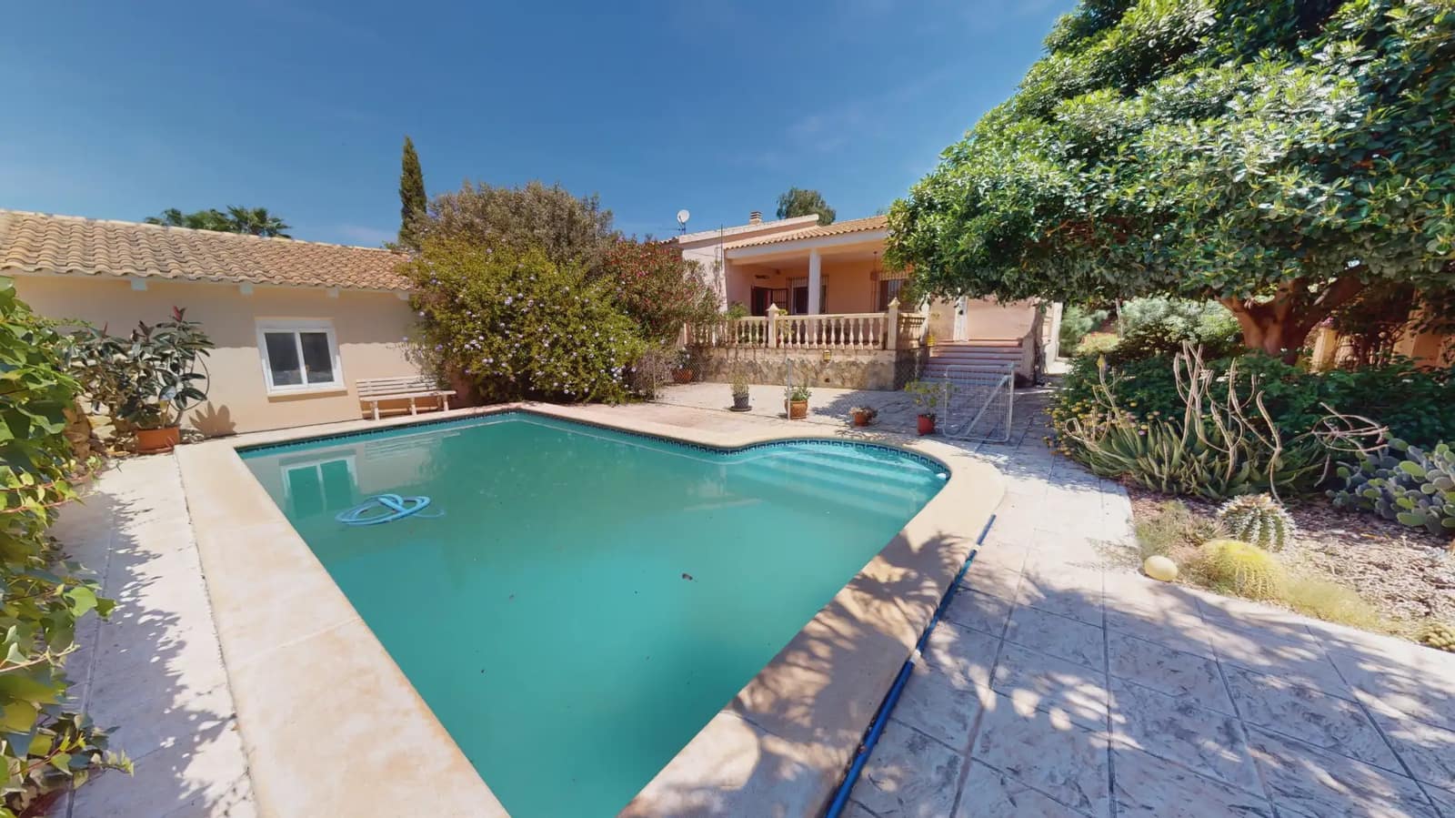 4 bedroom Villa for sale in Muchamiel / Mutxamel with pool garage - € 348,000 (Ref: 9855950)