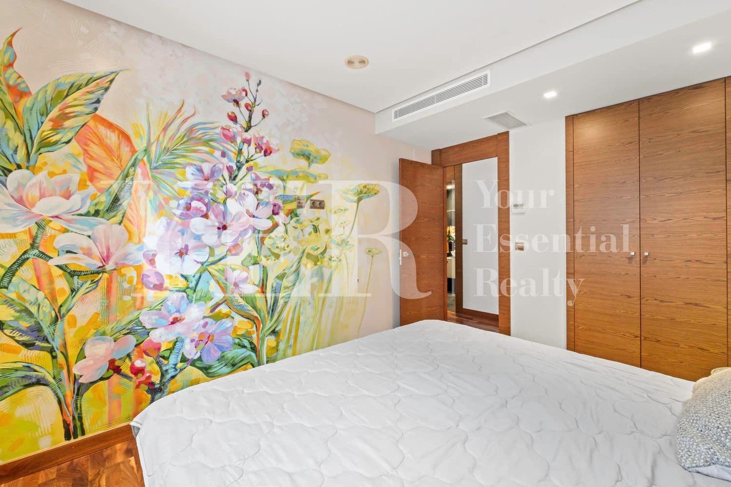 3 quarto Apartamento para arrendar em Alicante cidade com garagem - 2 500 € (Ref: 10021960)