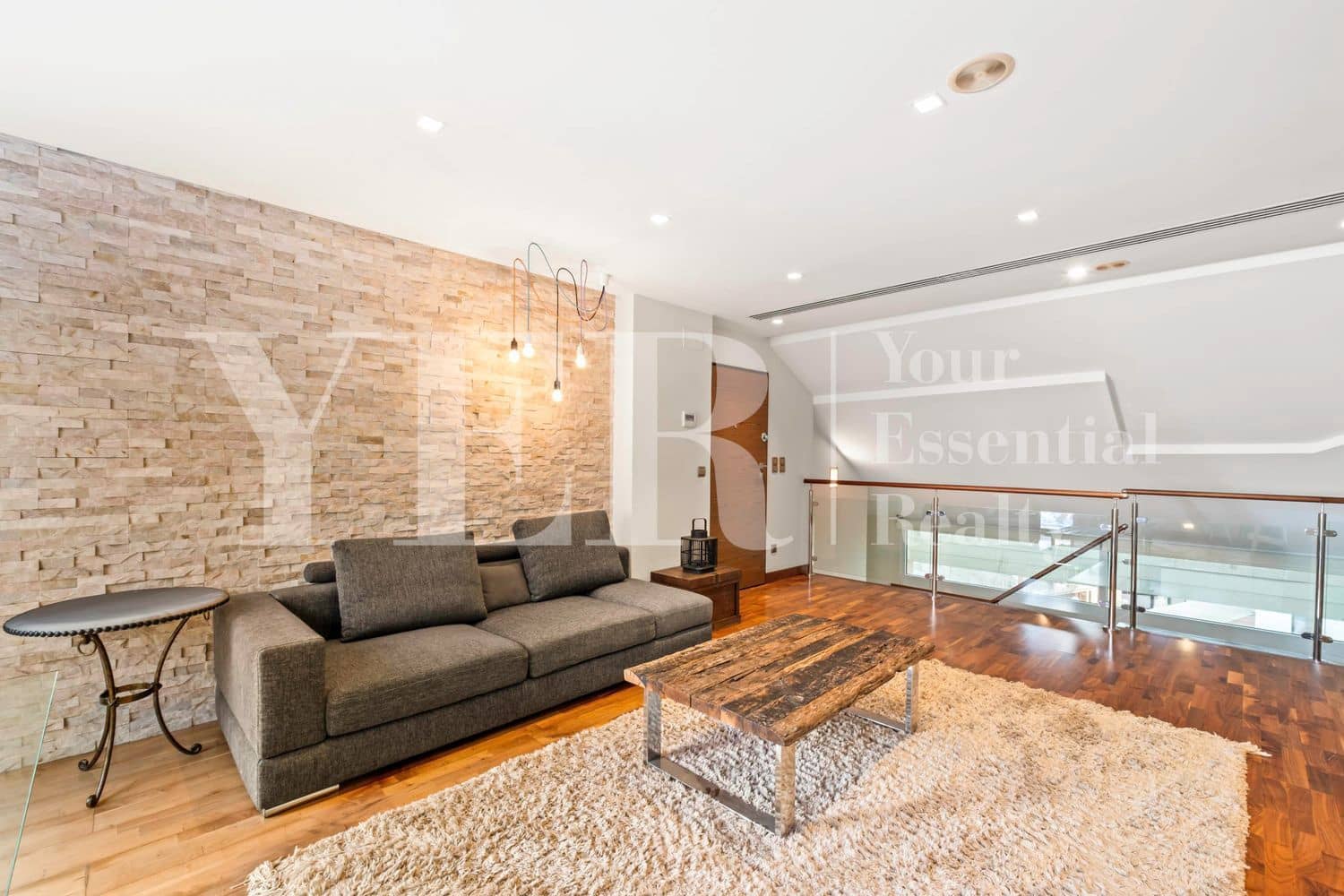 3 quarto Apartamento para arrendar em Alicante cidade com garagem - 2 500 € (Ref: 10021960)