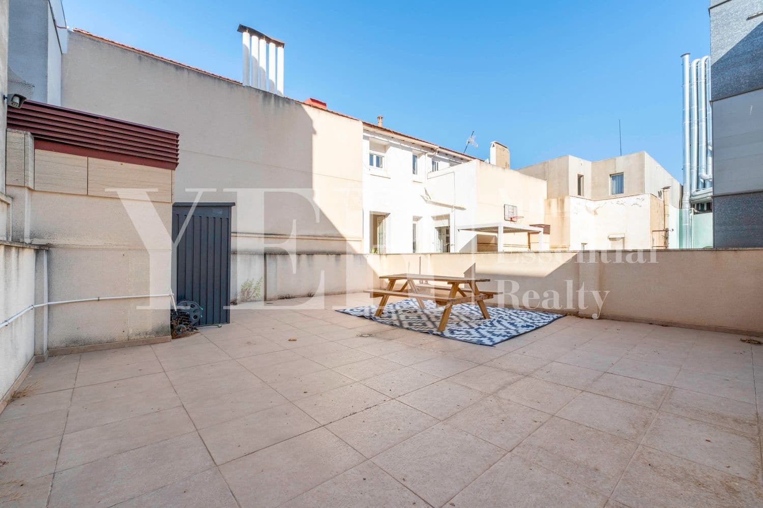 3 quarto Apartamento para arrendar em Alicante cidade com garagem - 2 500 € (Ref: 10021960)