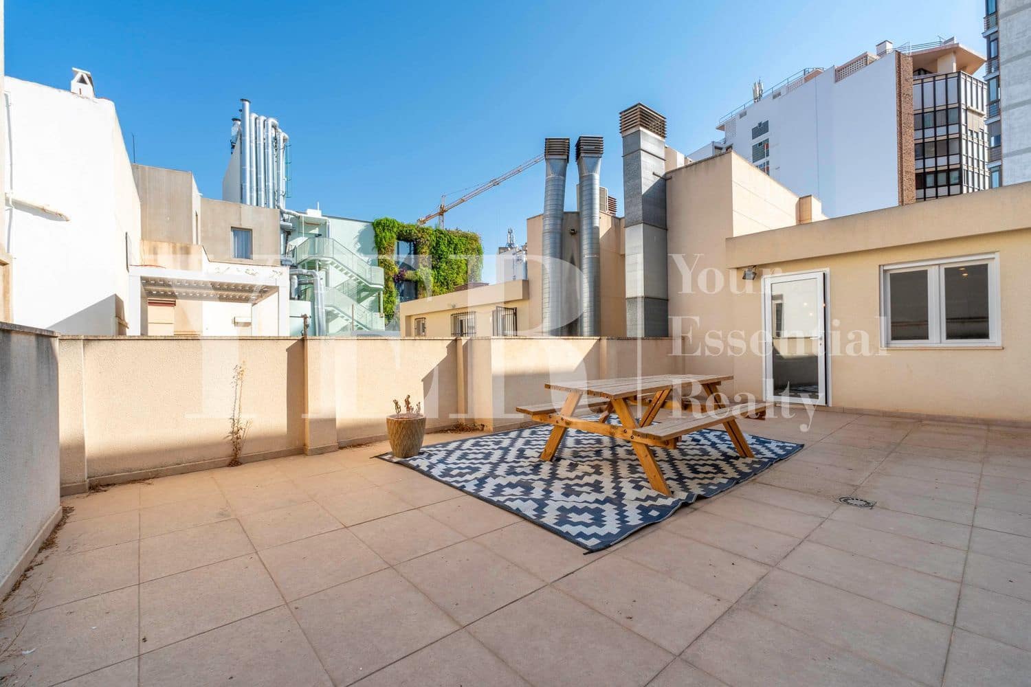 3 quarto Apartamento para arrendar em Alicante cidade com garagem - 2 500 € (Ref: 10021960)