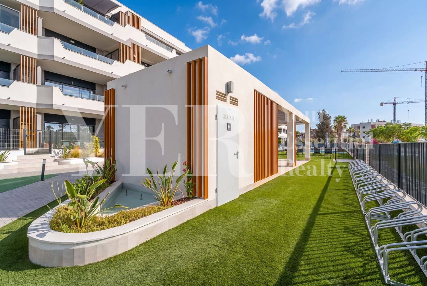 2 soverom Leilighet til leie i San Juan de Alicante / Sant Joan d'Alacant med svømmebasseng garasje - € 1 700 (Ref: 10021961)