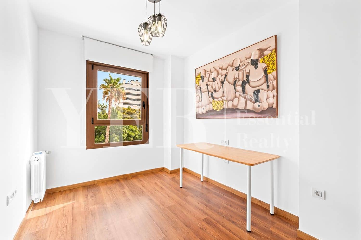 3 bedroom Apartment for rent in Alicante / Alacant city with pool garage - € 1,950 (Ref: 10031452)