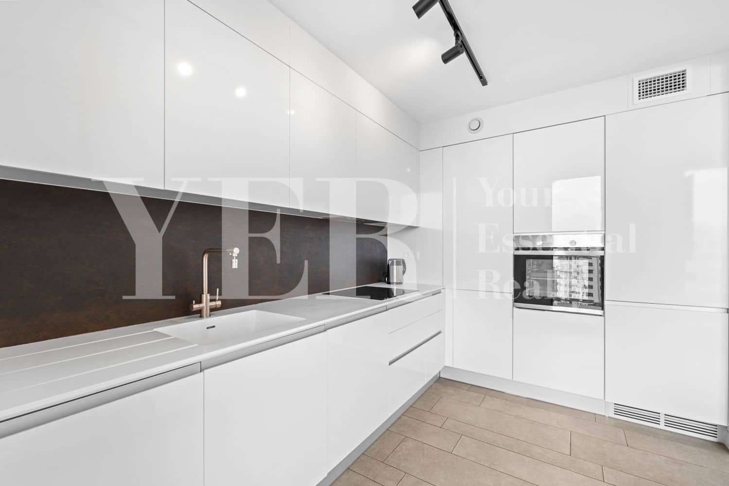 3 sypialnia Apartament do wynajęcia w Miasto Alicante / Alacant z basenem garażem - 2 600 € (Ref: 10036260)