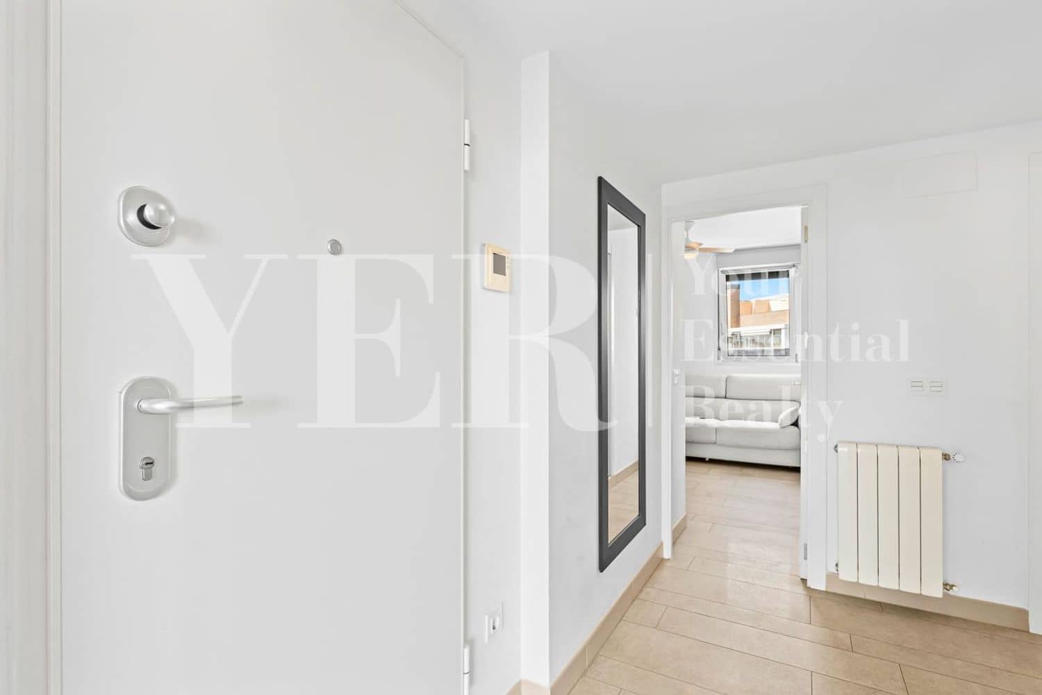 3 sypialnia Apartament do wynajęcia w Miasto Alicante / Alacant z basenem garażem - 2 600 € (Ref: 10036260)