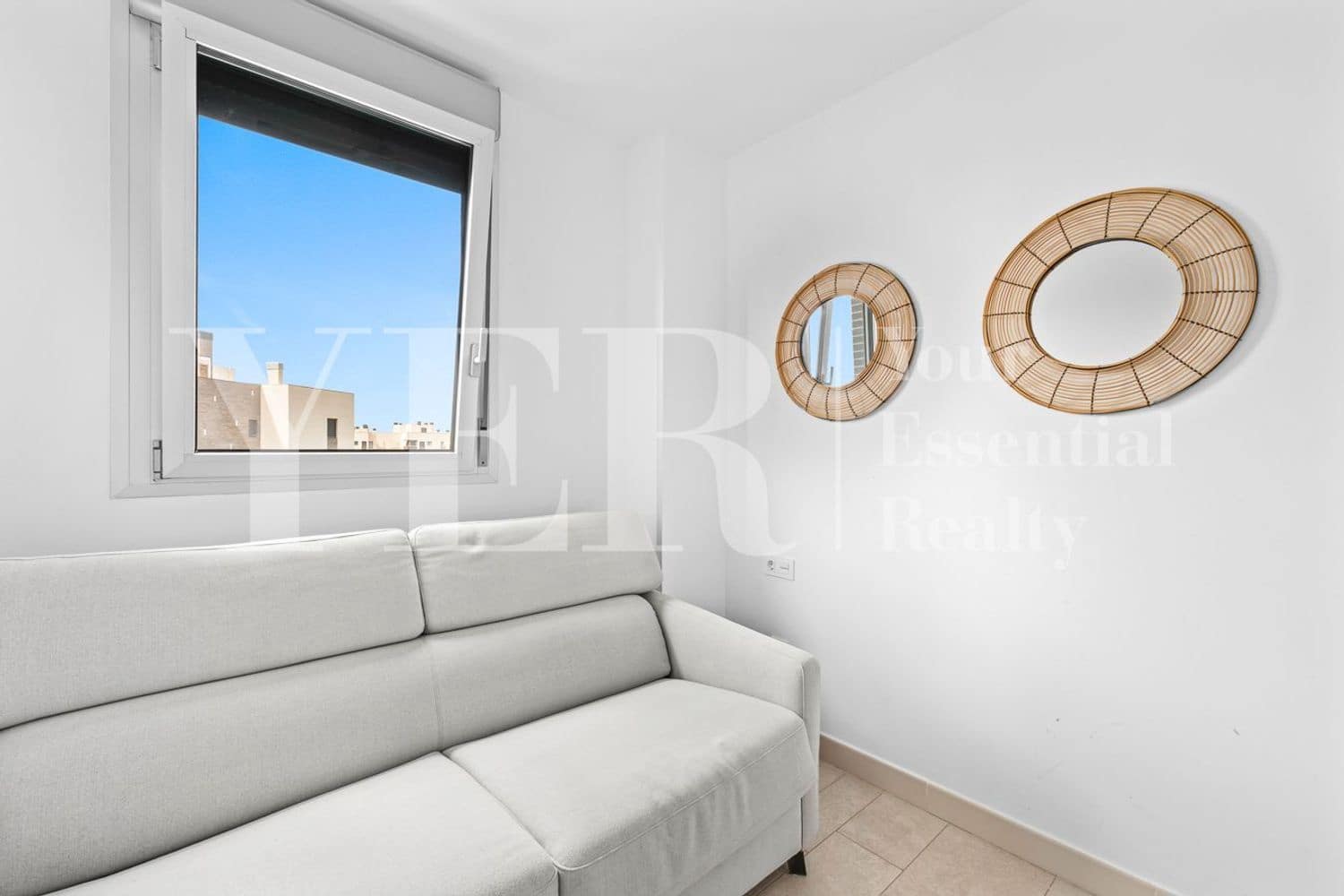 3 sypialnia Apartament do wynajęcia w Miasto Alicante / Alacant z basenem garażem - 2 600 € (Ref: 10036260)