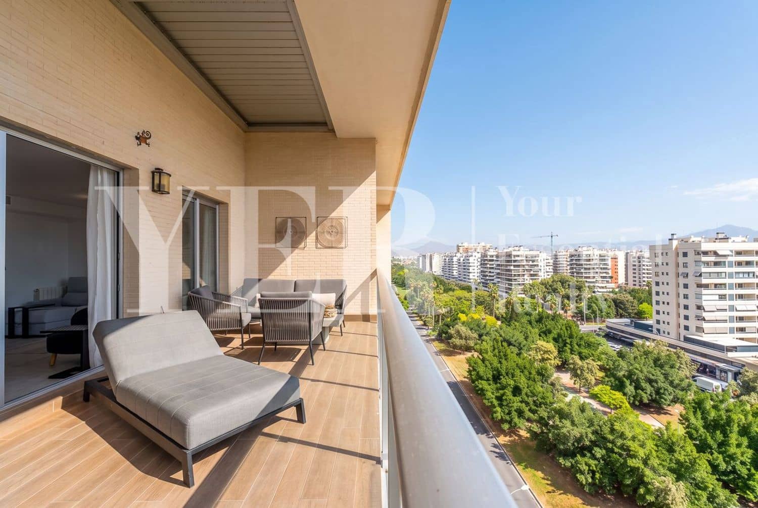 3 sypialnia Apartament do wynajęcia w Miasto Alicante / Alacant z basenem garażem - 2 600 € (Ref: 10036260)
