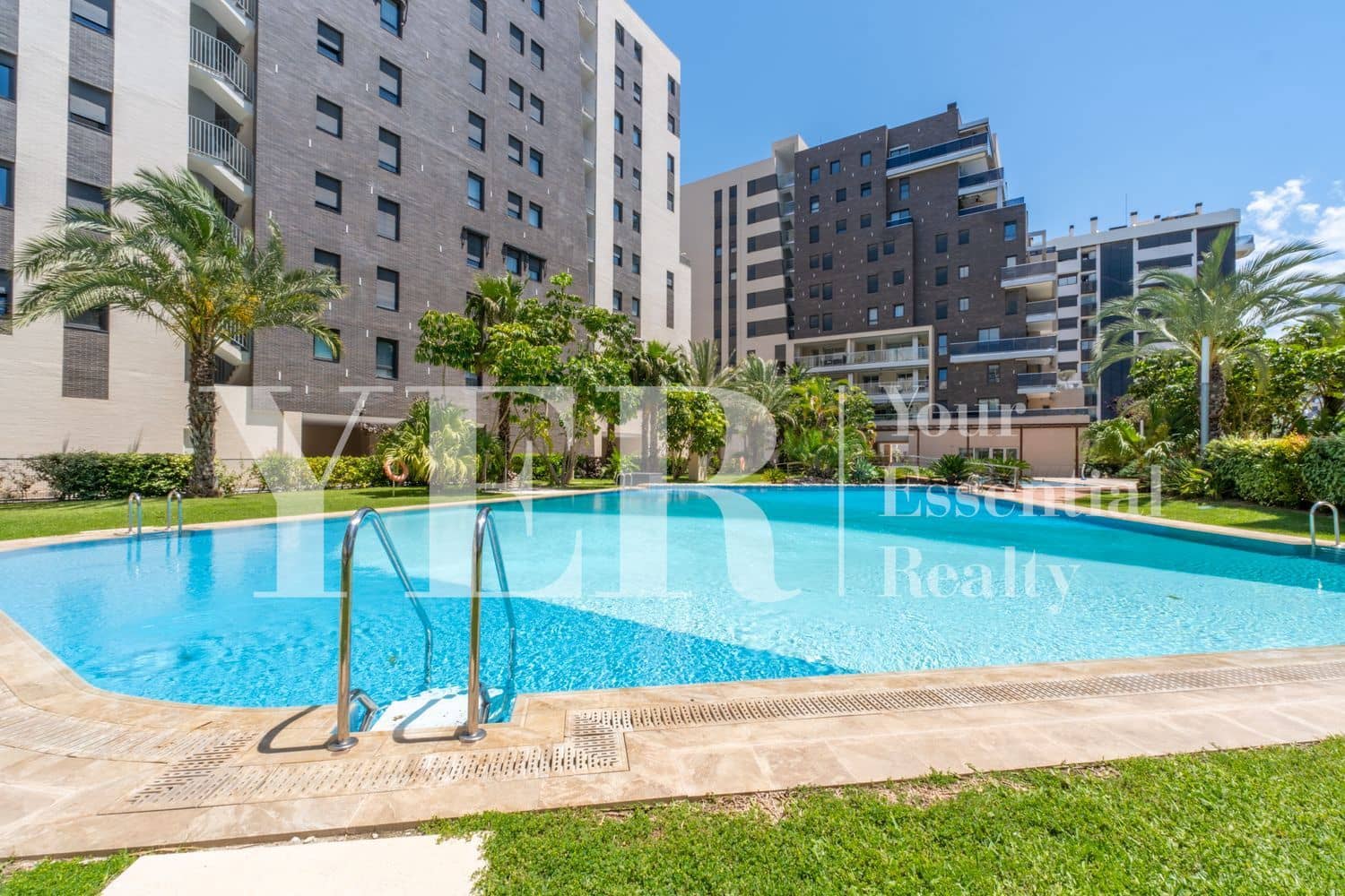 3 sypialnia Apartament do wynajęcia w Miasto Alicante / Alacant z basenem garażem - 2 600 € (Ref: 10036260)