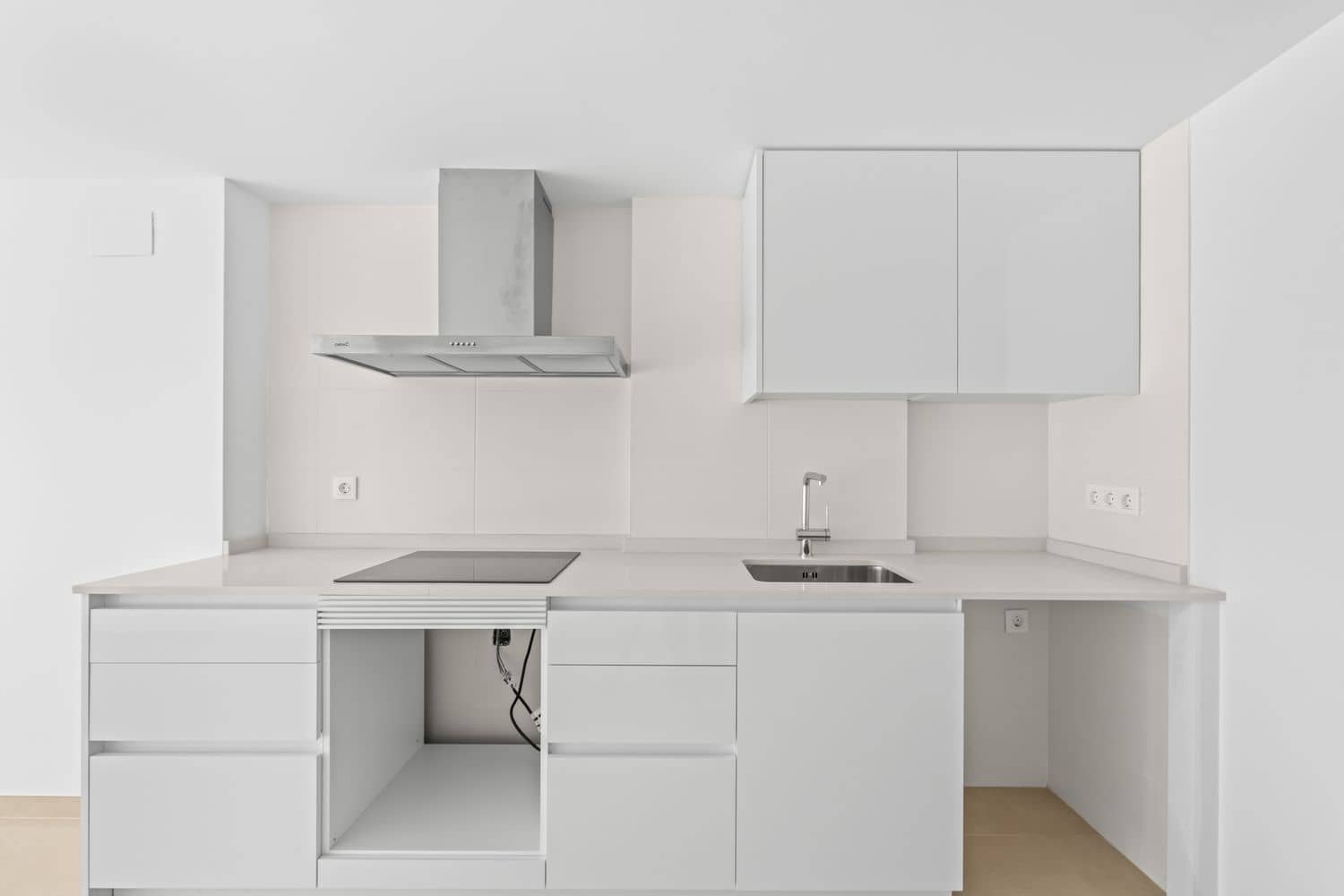 2 quarto Apartamento para arrendar em Alicante cidade com piscina garagem - 1 160 € (Ref: 10037801)