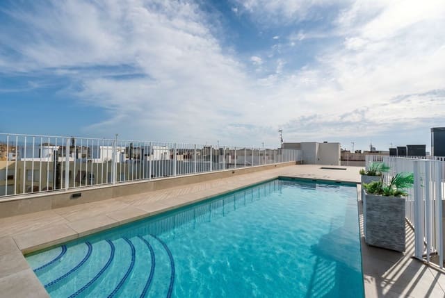 2 soveværelse Lejlighed til leje i Florida Baja, Alicante by med swimmingpool garage - € 1.160 (Ref: 10037801)