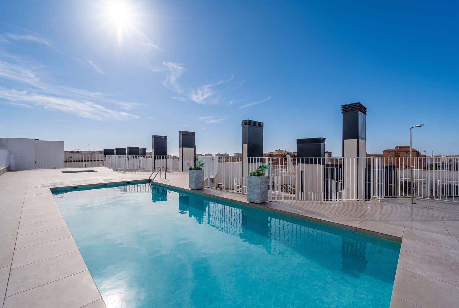 2 quarto Apartamento para arrendar em Alicante cidade com piscina garagem - 1 160 € (Ref: 10037801)