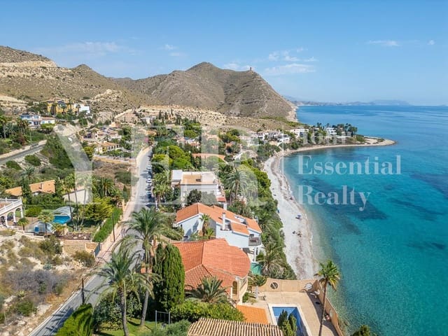 Villa for sale in Coveta Fuma, El Campello with pool garage - € 1,290,000 (Ref: 10090087)