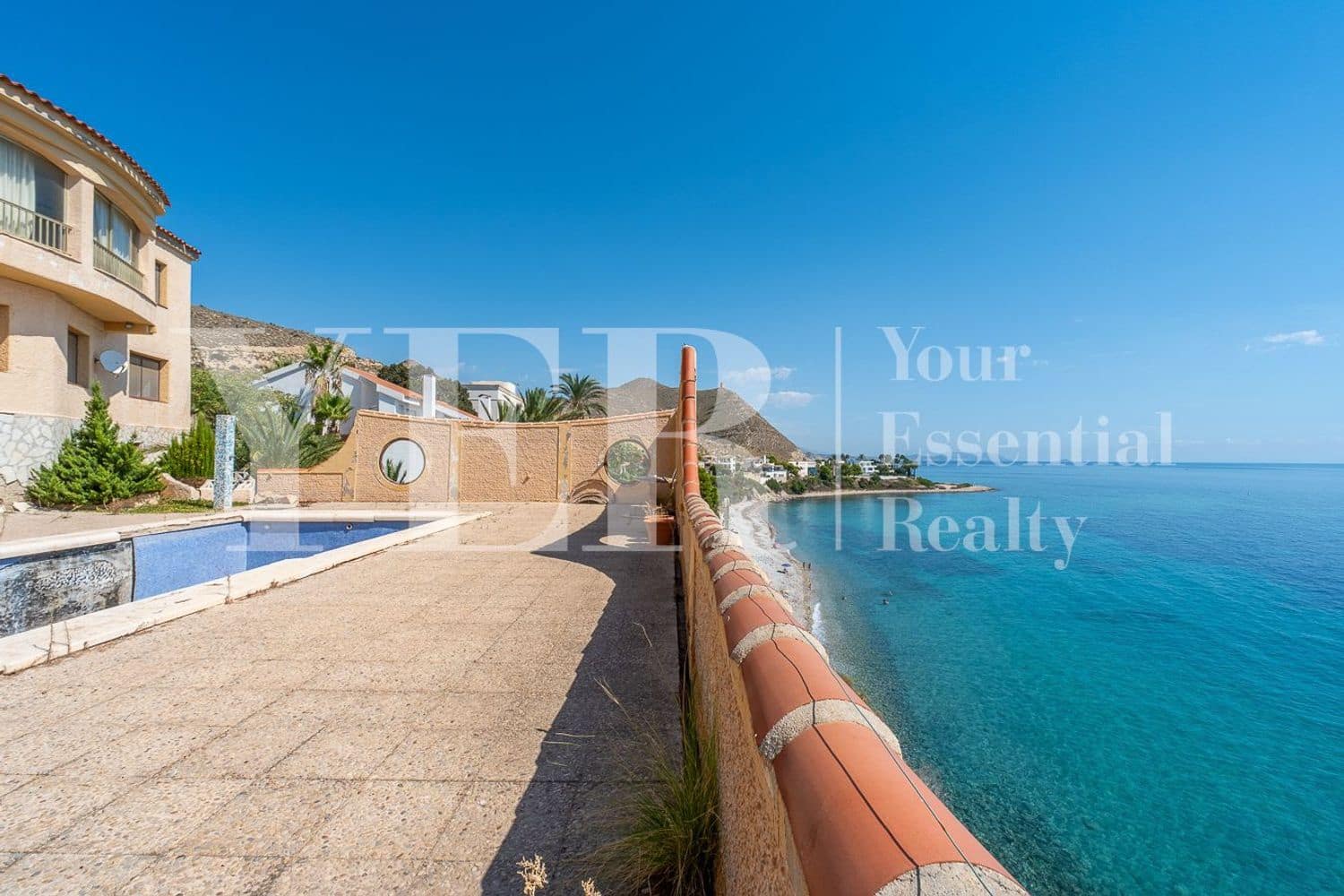 Villa in vendita in El Campello con piscina garage - 1.290.000 € (Rif: 10090087)