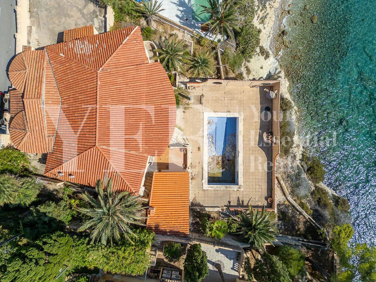Villa in vendita in El Campello con piscina garage - 1.290.000 € (Rif: 10090087)